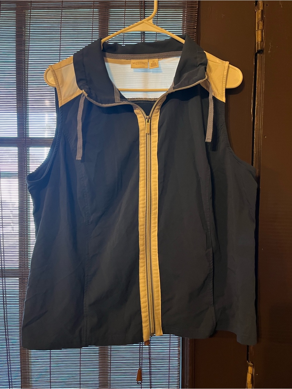 Chico's Navy and Tan Hooded Sleeveless Vest